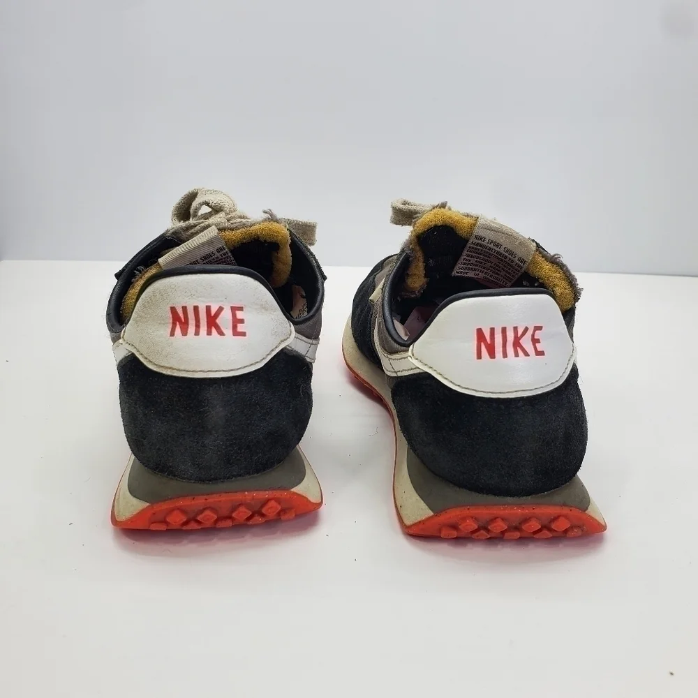 Nike waffle trainer